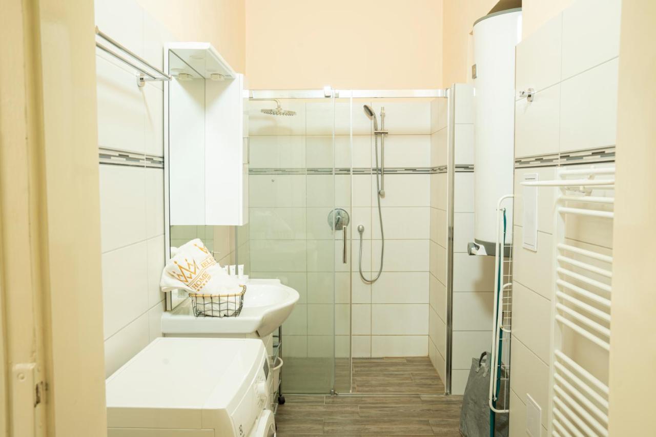 Helen Homestay Vaclavske Namesti Πράγα Εξωτερικό φωτογραφία