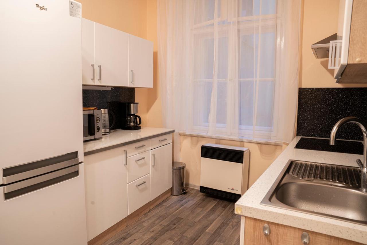 Helen Homestay Vaclavske Namesti Πράγα Εξωτερικό φωτογραφία